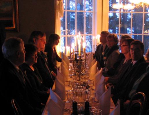 [Vanhempien p�yt��]